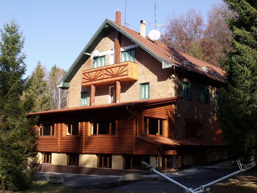 Bed and Breakfast Sebesvi­z Panzió Repashuta Exterior foto
